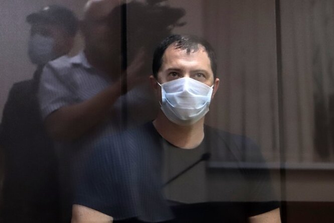 «Когда я пришел, все было выстроено». Начальник ставропольской ГИБДД в суде прокомментировал интерьеры своего дома с «золотым» унитазом «Когда я пришел, все было выстроено». Начальник ставропольской ГИБДД в суде прокомментировал интерьеры своего дома с «золотым» унитазом