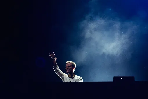 В голландской церкви сыграли на колоколах песни Avicii