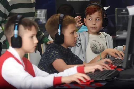 Не более 90 минут в день: подросткам в Китае ограничили время для онлайн-игр