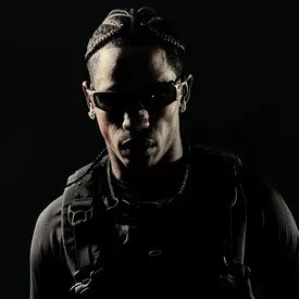Трэвиса Скотта назначили «главным визионером» бренда Oakley Трэвиса Скотта назначили «главным визионером» бренда Oakley