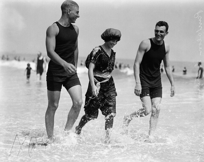 Купальщики на острове Род, 1913