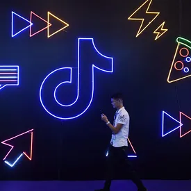 Лига безопасного интернета предложила Роскомнадзору замедлить TikTok из-за «запрещенного контента» Лига безопасного интернета предложила Роскомнадзору замедлить TikTok из-за «запрещенного контента»
