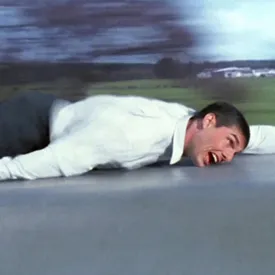 Том Круз на крыше поезда: в сети появилось видео со съемок фильма «Миссия невыполнима 7»