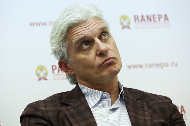 «Это не продажа, а скорее слияние»: Олег Тиньков планирует остаться с компанией после сделки с «Яндексом» «Это не продажа, а скорее слияние»: Олег Тиньков планирует остаться с компанией после сделки с «Яндексом»