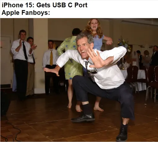 «iPhone 15 получает разъем USB-C. Фанаты Apple» «iPhone 15 получает разъем USB-C. Фанаты Apple»