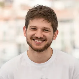 Режиссер «Дылды» Кантемир Балагов снимет пилотный эпизод сериала HBO по мотивам игры The Last of Us Режиссер «Дылды» Кантемир Балагов снимет пилотный эпизод сериала HBO по мотивам игры The Last of Us