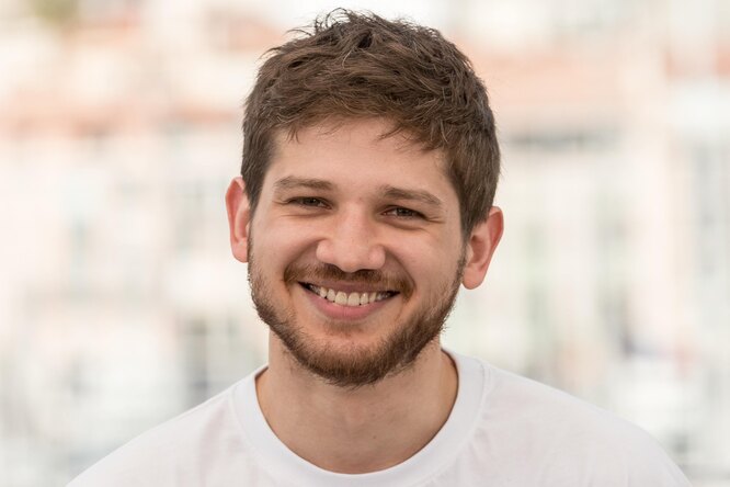 Режиссер «Дылды» Кантемир Балагов снимет пилотный эпизод сериала HBO по мотивам игры The Last of Us Режиссер «Дылды» Кантемир Балагов снимет пилотный эпизод сериала HBO по мотивам игры The Last of Us