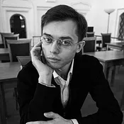 Олег Грознов