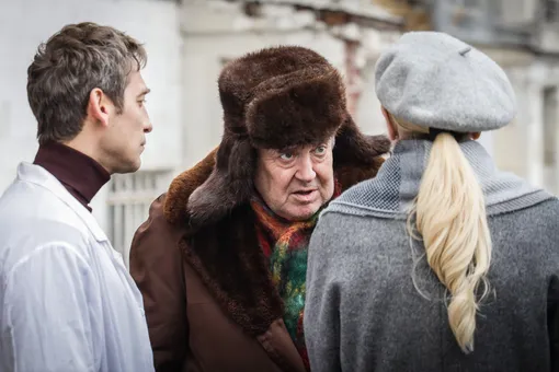 «Юра, мы все ********»: из сериала «Вампиры средней полосы» вырезали сцену про граффити с Гагариным «Юра, мы все ********»: из сериала «Вампиры средней полосы» вырезали сцену про граффити с Гагариным