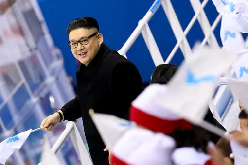 Двойник Ким Чен Ына на Олимпиаде в Пхенчхане. Охрана вывела его с хоккейного матча