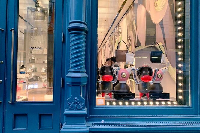Prada обвинили в расизме. Общественность возмутили фигурки обезьян Prada обвинили в расизме. Общественность возмутили фигурки обезьян