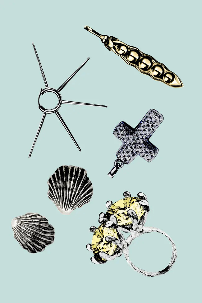 Метеориты, точилки и мобилки: 15 нетипичных ювелирных украшений российских брендов