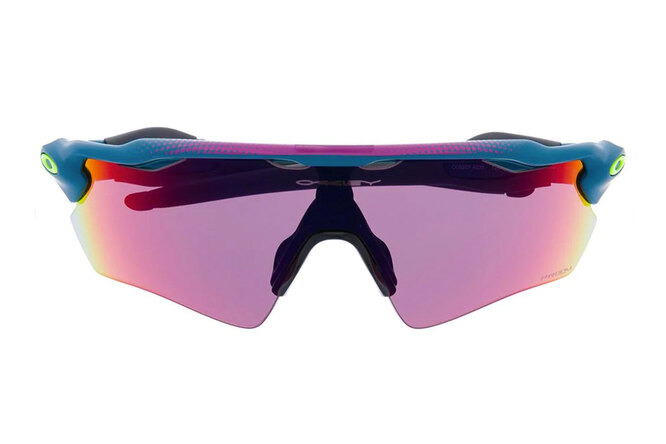 Oakley, 16 158 руб.