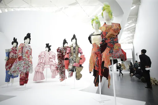 Выставка Rei Kawakubo/Comme des Garçons: Art of the In-Between, 2017