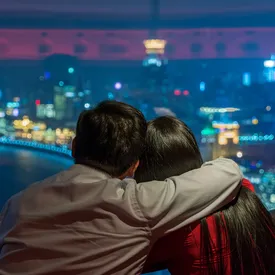 В Китае бездомный мужчина притворялся богачом, убеждая женщин платить за него