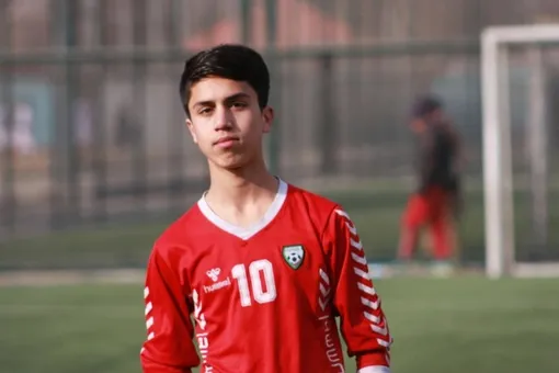 Футболист юношеской сборной Афганистана погиб, пытаясь улететь из страны на шасси самолета