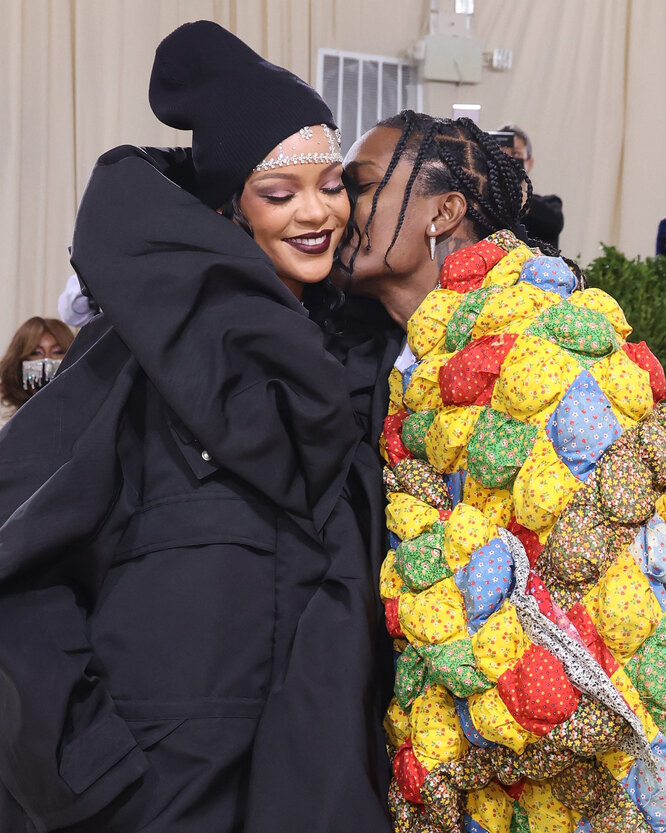 Рианна и ASAP Rocky на Met Gala 2021 Рианна и ASAP Rocky на Met Gala 2021