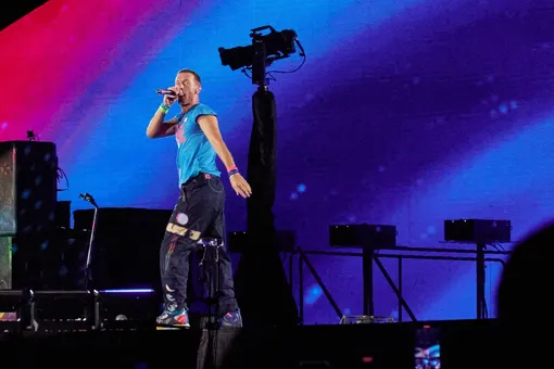 Популярность Coldplay выросла на 25% после скандала с изменой на концерте Популярность Coldplay выросла на 25% после скандала с изменой на концерте