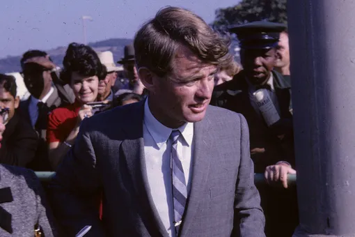 Убийца сенатора Роберта Кеннеди получил шанс на освобождение. Сейчас ему 77 лет