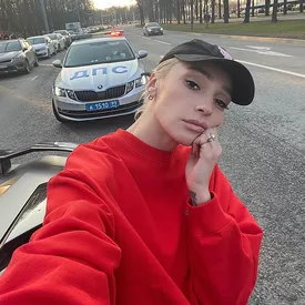 Дептранс Москвы в своем телеграм-канале сообщил Ивлеевой об эвакуации ее Lamborghini за неправильную парковку