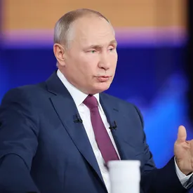 Владимир Путин провел 18-ю «Прямую линию». Главное Владимир Путин провел 18-ю «Прямую линию». Главное