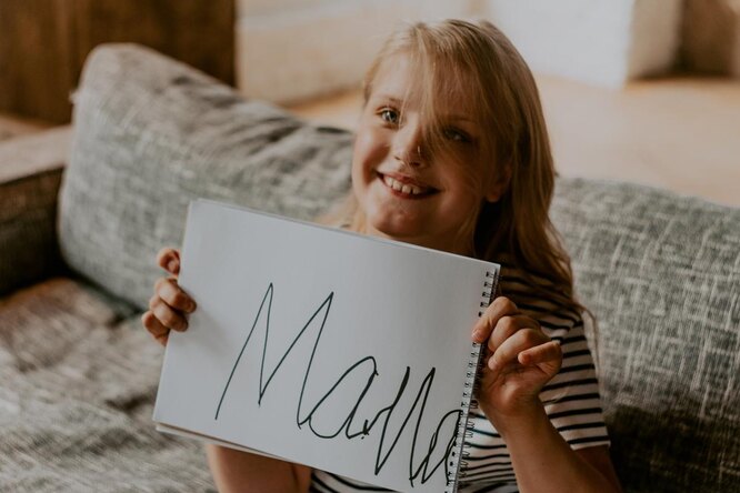 Дети с ДЦП и московское агентство создали шрифт в поддержку тех, кто родился с церебральным параличом