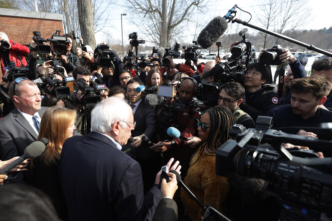 Берни Сандерс на встрече с журналистами в Вермонте, 3 марта 2020