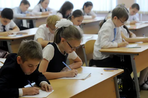 Новосибирская прокуратура признала незаконным правило «звонок для учителя»