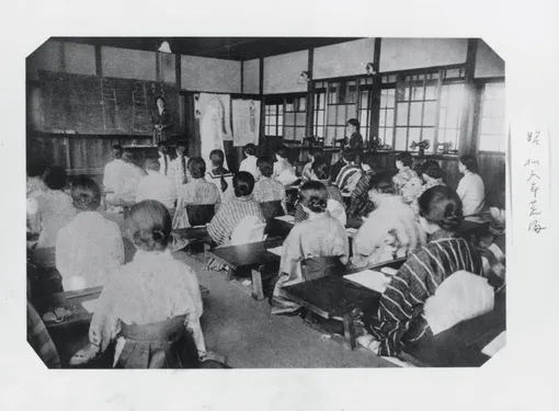 Первые занятия в школе шитья Намики