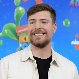Блогер MrBeast стал обладателем крупнейшего канала на YouTube. У него 268 млн подписчиков