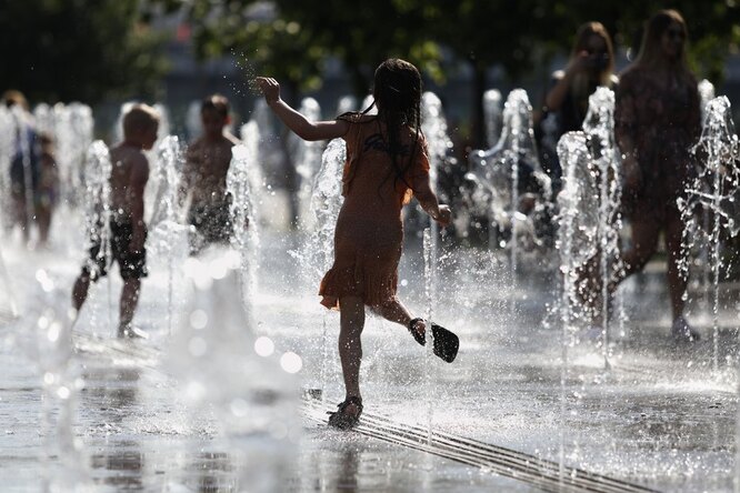 17 июня в Москве и Петербурге стало самым жарким за всю историю метеонаблюдений
