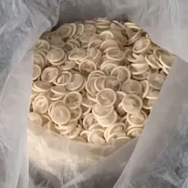 Во Вьетнаме задержали партию в более чем 300 тысяч использованных презервативов, которые собирались продать как новые