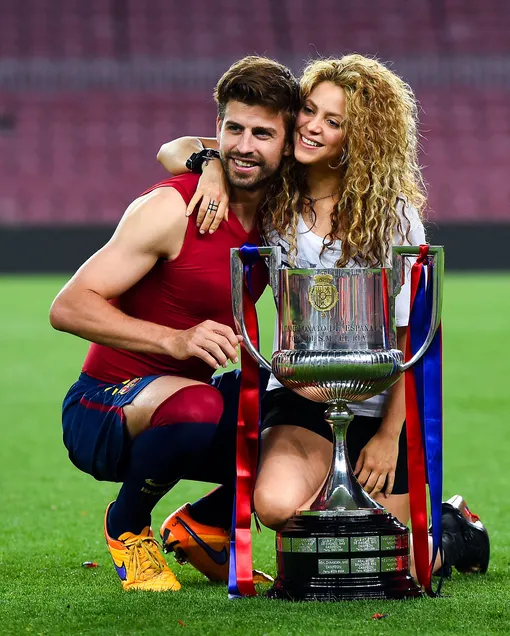 Пике и Шакира после фтнального матча Кубка Испании, в котором «Барселона» обыграла «Атлетик Бильбао» , 30 мая 2015 года
