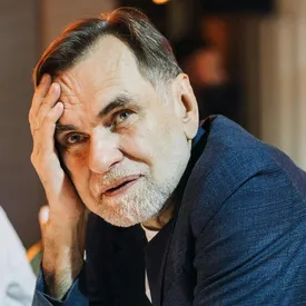 «Он считал, что мир должен быть без денег»: Сергей Сельянов — об Алексее Балабанове и выставке в «Севкабель Порту» «Он считал, что мир должен быть без денег»: Сергей Сельянов — об Алексее Балабанове и выставке в «Севкабель Порту»
