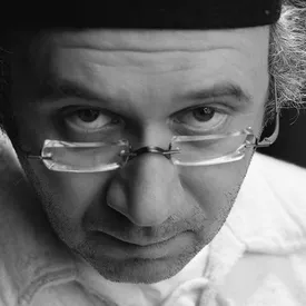 Неочевидный Илья Кормильцев: химик, поэт и строитель альтернативного книжного плацдарма