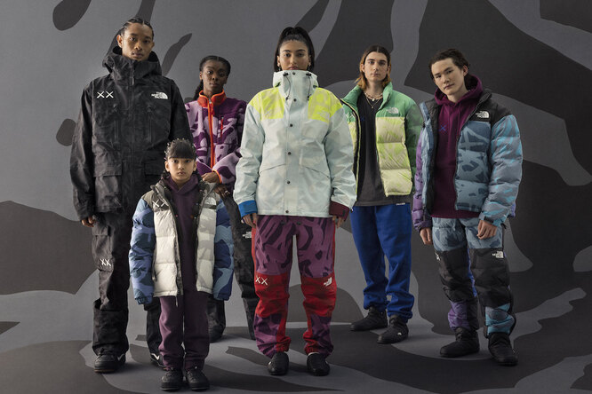 The North Face выпустили совместную коллекцию с художником KAWS — это яркая аутдор-одежда
