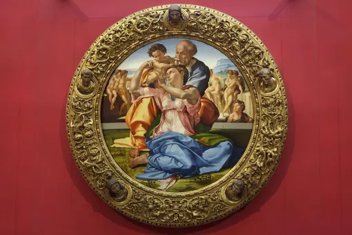 В Италии цифровую копию картины Микеланджело «Мадонна Дони» продали за $170 тысяч