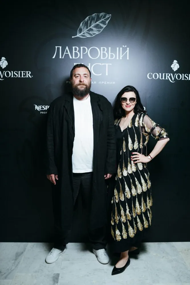 Максим Ползиков с супругой