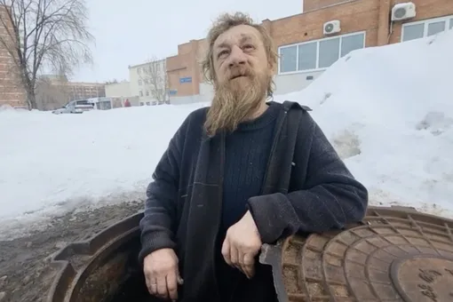 В Тольятти спасли мужчину, который больше 10 лет жил в канализации. Все это время родственники считали его погибшим