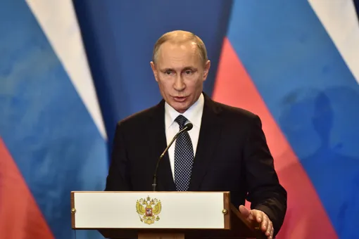 Путин назвал терактом взрыв в Санкт-Петербурге