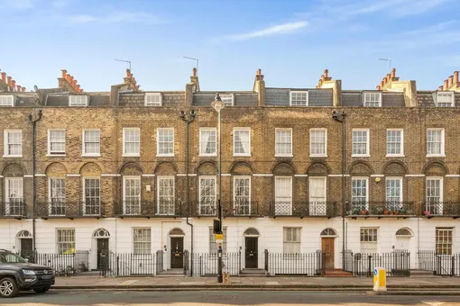 Лондонскую квартиру в доме Сириуса Блэка из «Гарри Поттера» продают за £385 тысяч