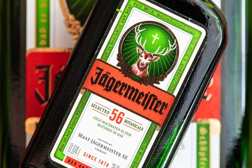 Jägermeister приостановил поставки продукции в Россию