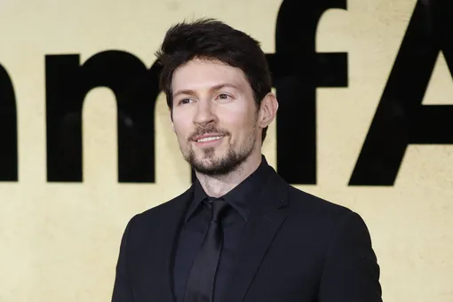 Власти Франции сняли с Павла Дурова ограничения на перемещения