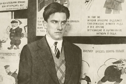 Я достаю из широких штанин: сможете ли вы угадать героя серебряного века по факту его биографии? Я достаю из широких штанин: сможете ли вы угадать героя серебряного века по факту его биографии?