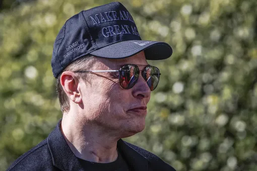 Отец Илона Маска заявил, что у его сына ухудшилось психическое здоровье из-за работы в Белом доме Отец Илона Маска заявил, что у его сына ухудшилось психическое здоровье из-за работы в Белом доме