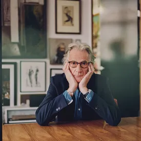 «Одеваться надо по велению души»: основатель Paul Smith сэр Пол Смит — о мужской классике, изменениях в индустрии моды и честности