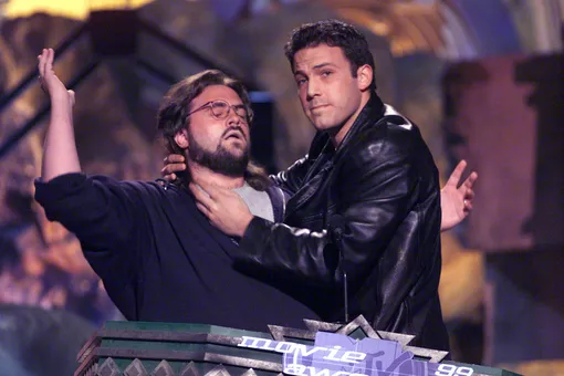 Бен Аффлек и Кевин Смит на премии MTV Movie Awards, 1999