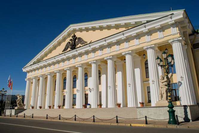 Социологи обнаружили 370-кратную разницу в доходах российских ректоров Социологи обнаружили 370-кратную разницу в доходах российских ректоров