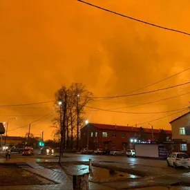 В Амурской области небо окрасилось в желто-оранжевые цвета из-за песчаной бури В Амурской области небо окрасилось в желто-оранжевые цвета из-за песчаной бури