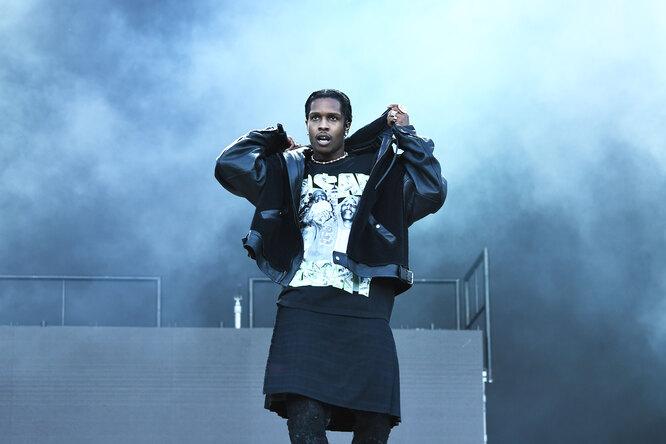 Рэперу A$AP Rocky предъявили обвинение в нападении с применением огнестрельного оружия